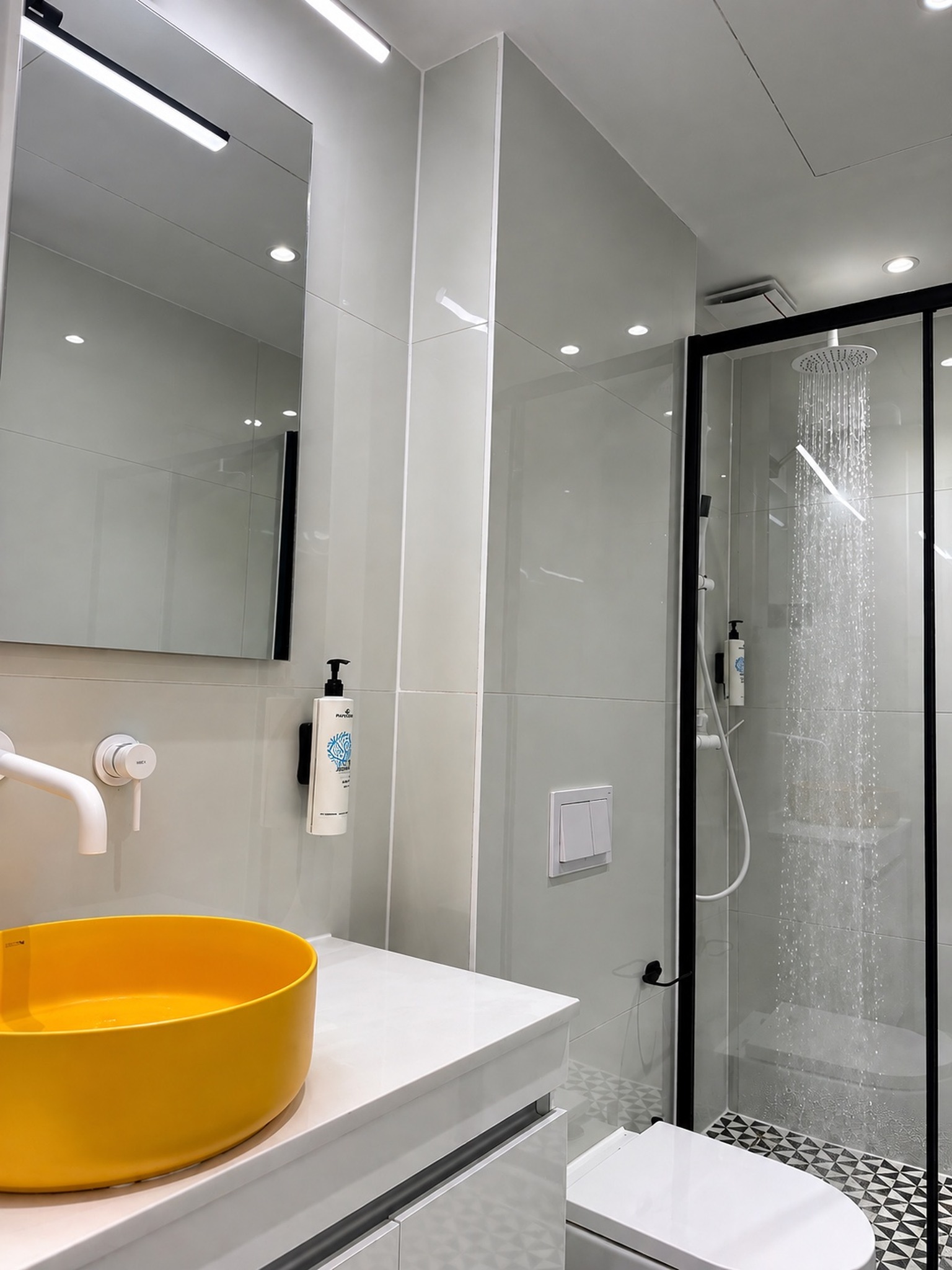 Aetheria Resort bathroom